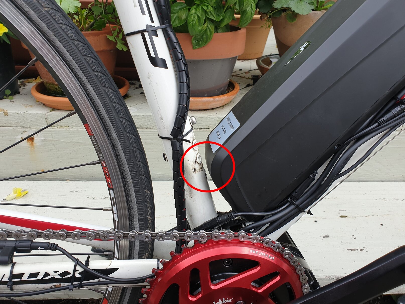 Battery seat tube fit Battery seat tube fit