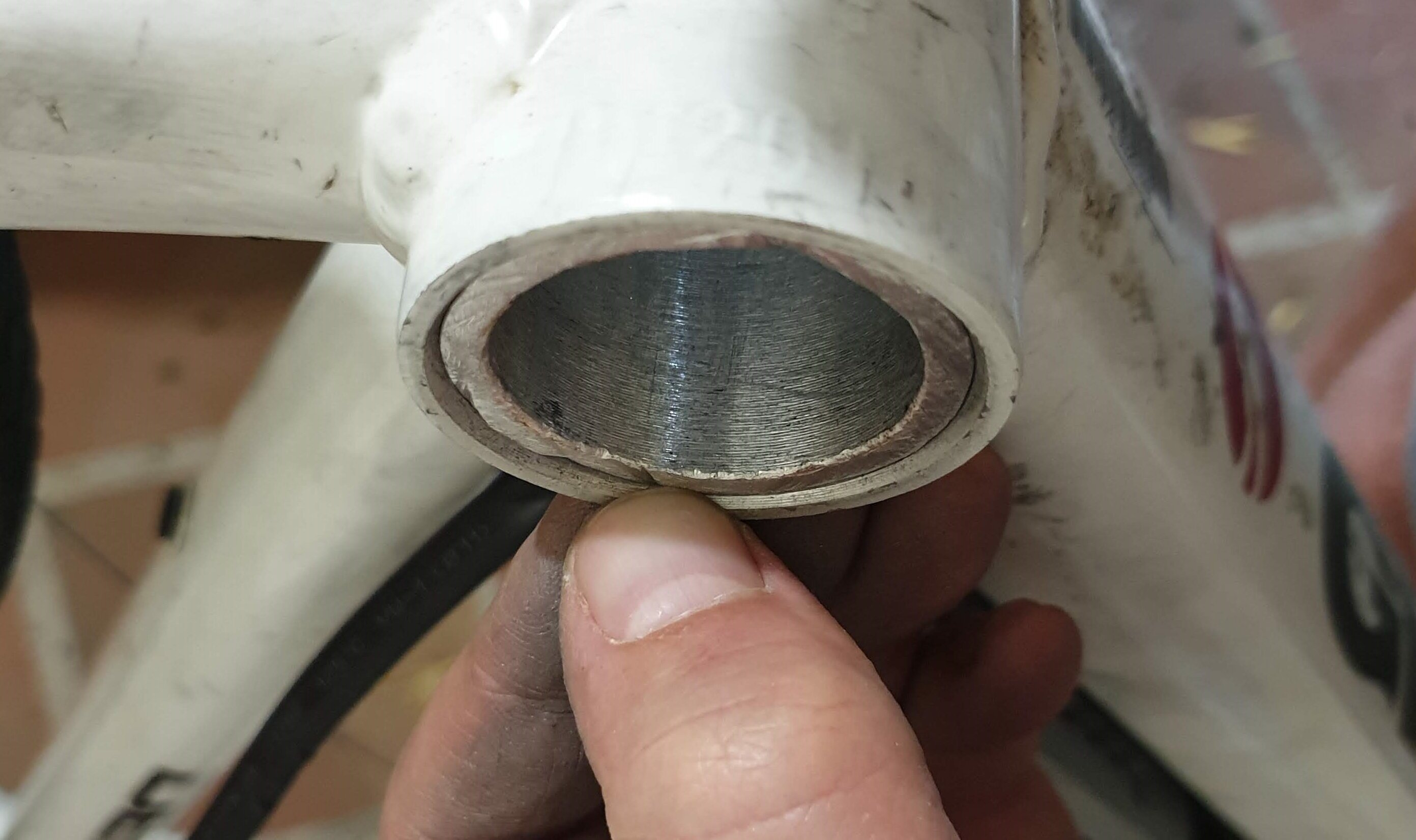 Adapter fit in bottom bracket Adapter fit in bottom bracket